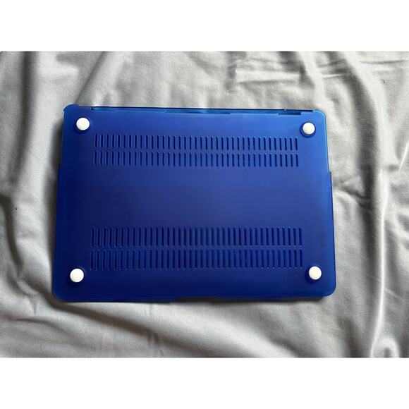 Hard Shell Case for MacBook Air 13 Inch A1466 - Picture 2 of 4
